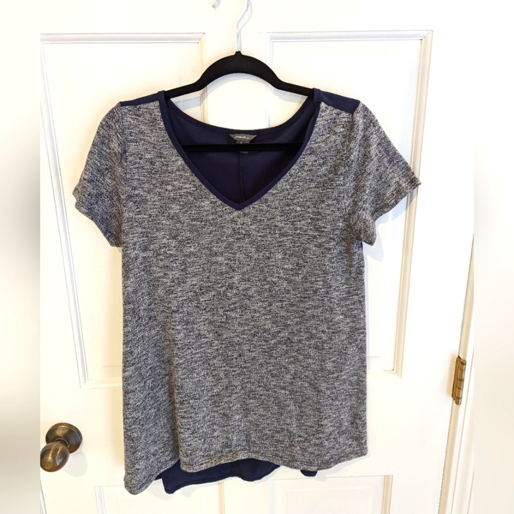 Eddie Bauer v-neck